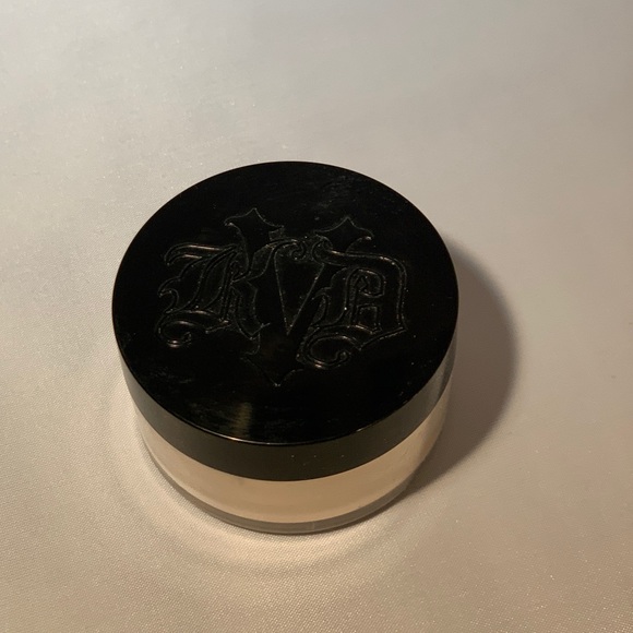 Lock-it setting powder - Picture 3 of 3